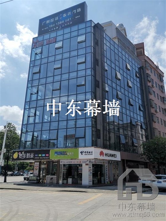 專業(yè)做玻璃幕墻公司