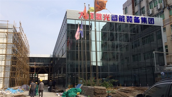 玻璃幕墻多少錢一平 玻璃幕墻多少錢一平